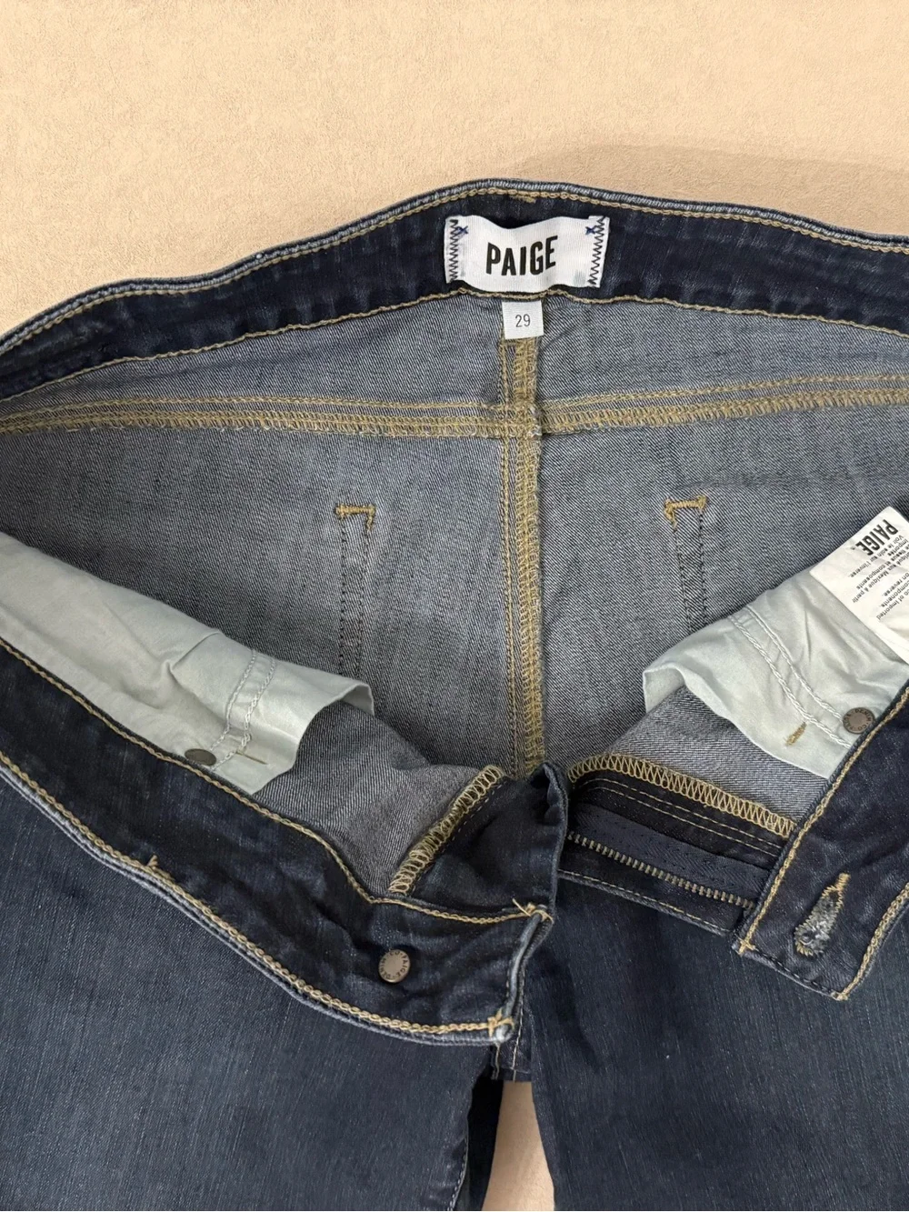 PAIGE Jax Knee Shorts 29 Kayla Dark Wash Stretch Denim Bermuda Cuffed